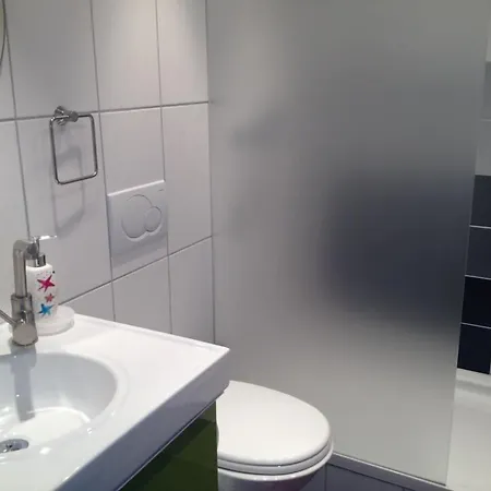 ホフ アパートホテル アローザ